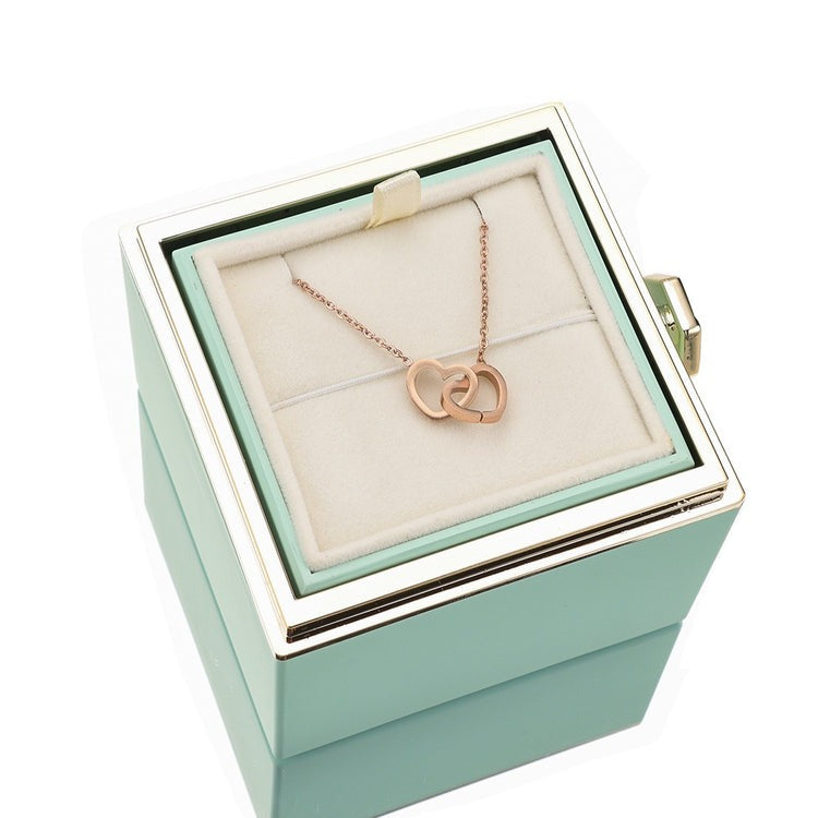 Ewige Rose in der Box - mit gravierter Halskette & echter Rose